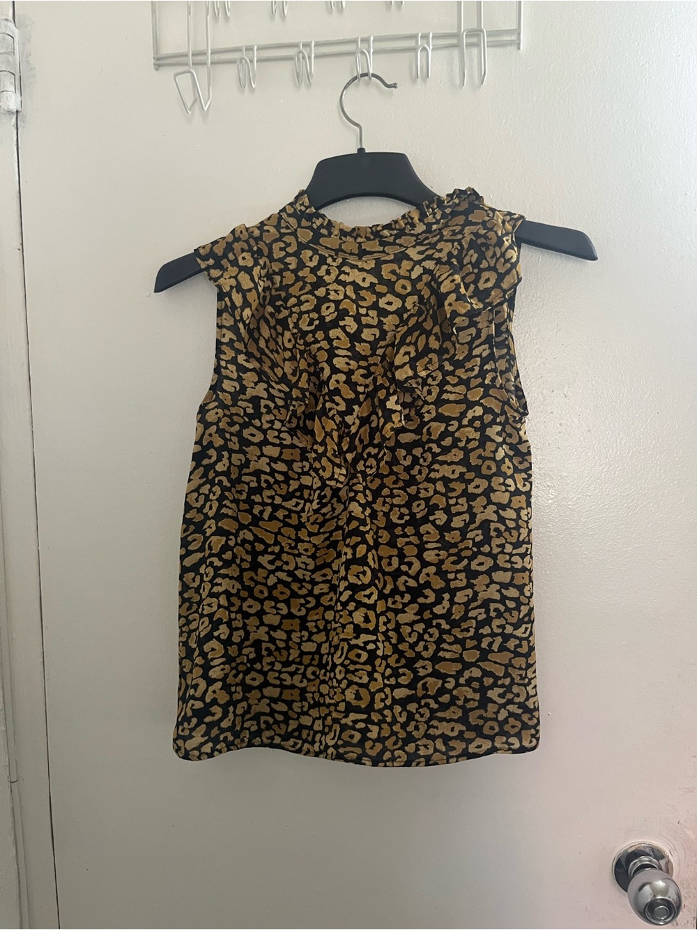Who what wearRuffled High-Neck Animal Print Camisole - Black & Tan